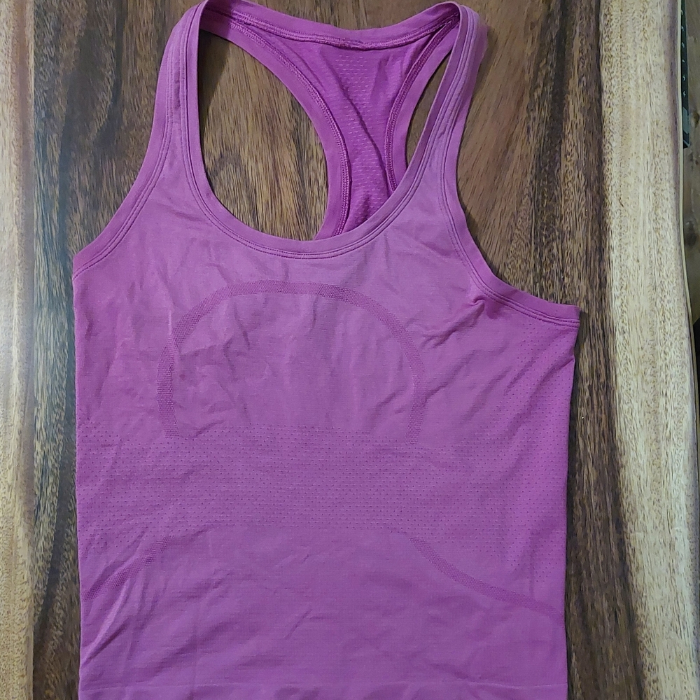 Lululemon Athletica Swiftly Tech Tank Race Length 2.0 Size 4